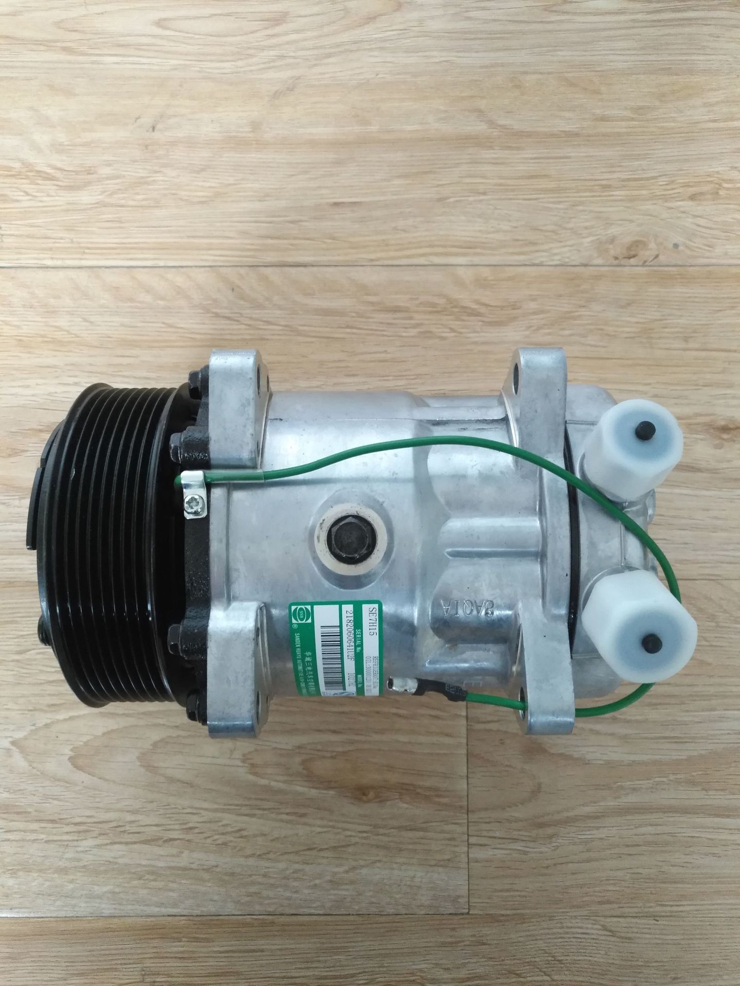 利勃海尔工程车压缩机华域三电se7h151027h28pk24vje后盖