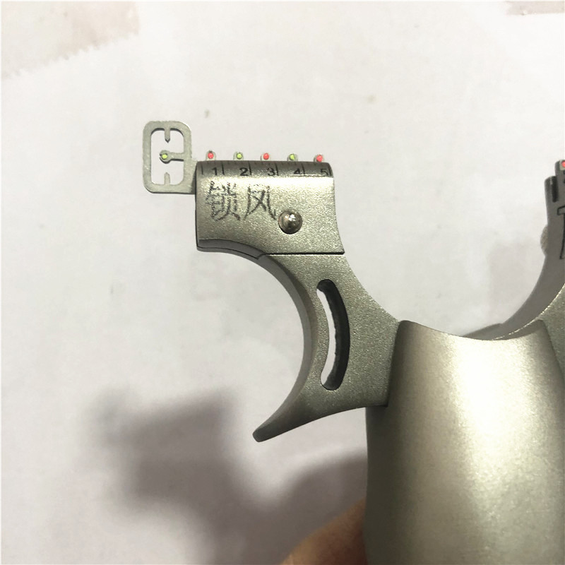 新款锁凤5代6代不锈钢免绑弹簧快压扁皮弹弓威力户外专业惊魂竞技