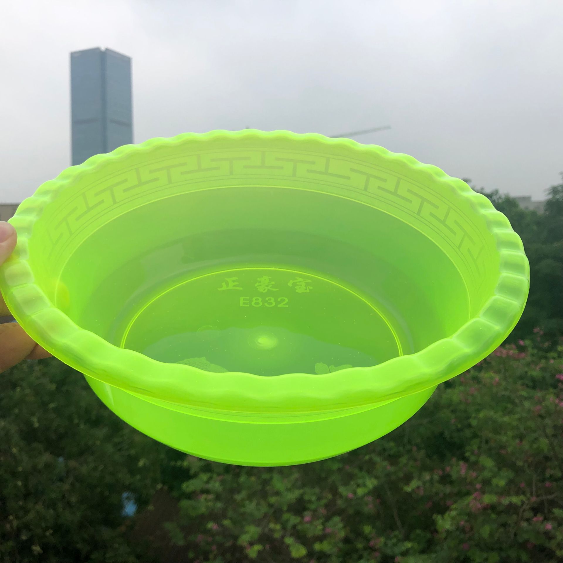 832大盆子 透明盆塑料盆储物盆水盆结实耐用 2元地摊货源