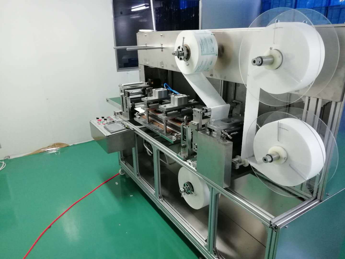 全自动无纺布无菌敷料贴包装机械四面封口包装机器