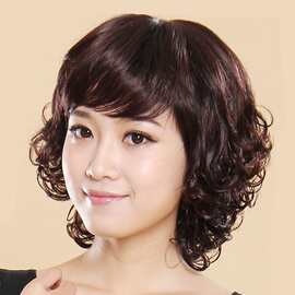 悠奕假发女短发大卷斜刘海中老年时尚妈妈短发飞机头后翻翘短卷发