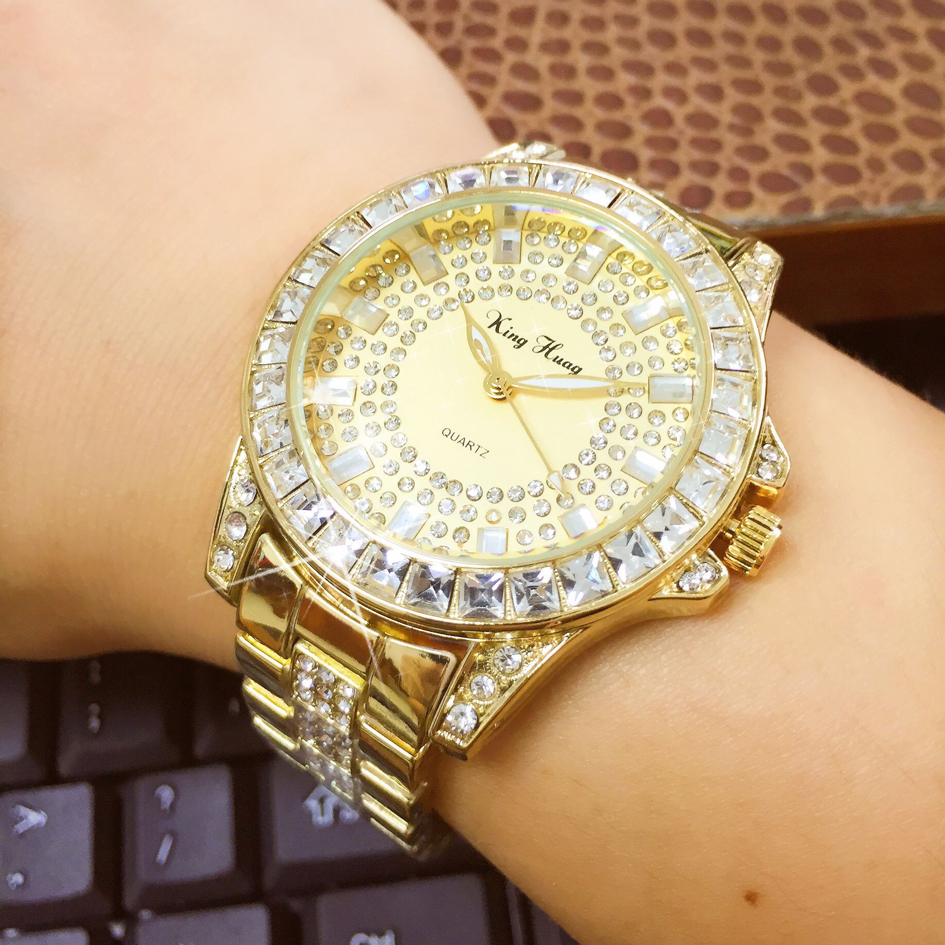 新款跨境电商外贸满天星满钻手表大表盘diamond手表现货