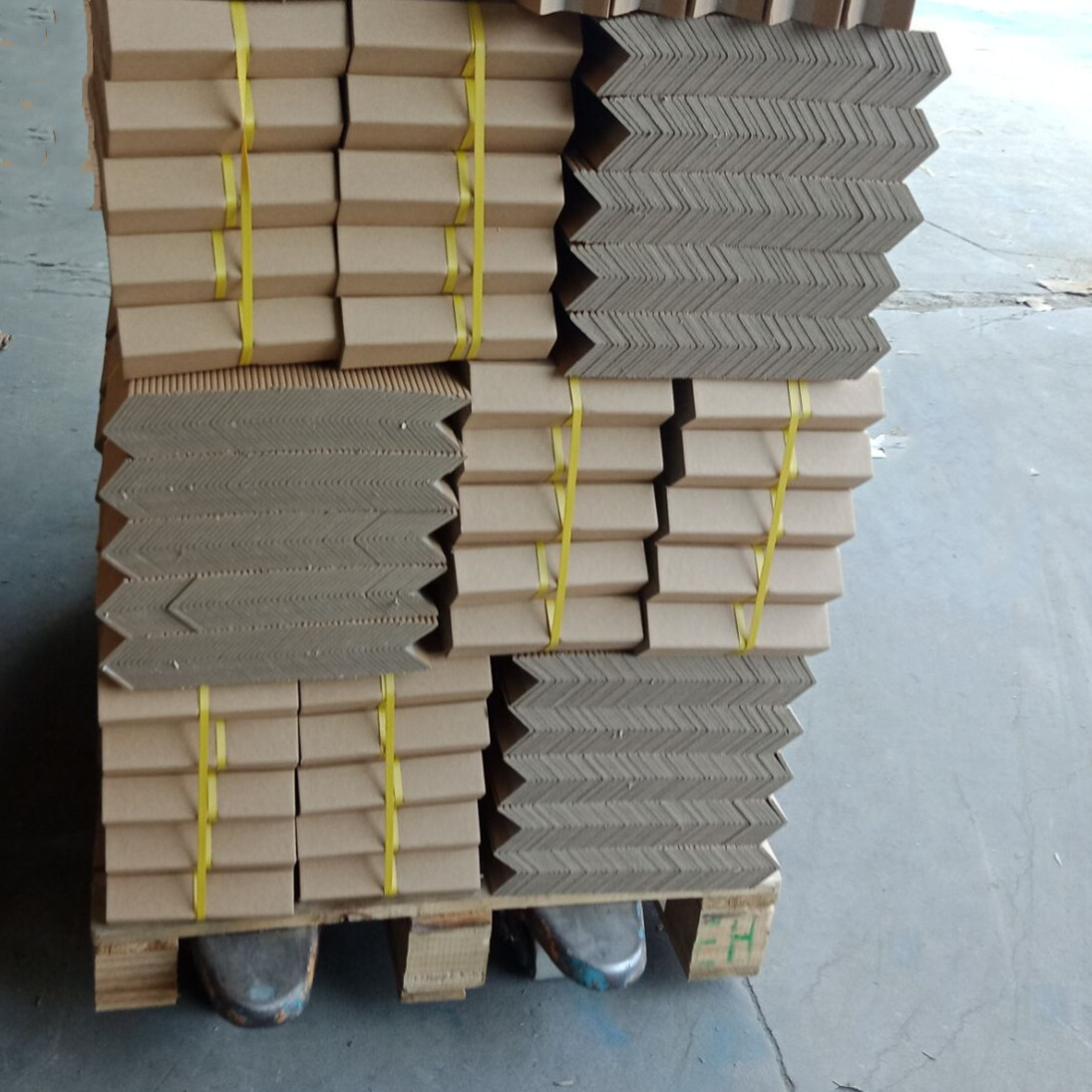 环保纸箱外包装纸护角 l型加大纸箱的抗压力预防加固纸护脚护角