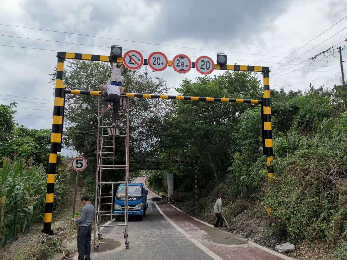 道路限高龙门架限高门架生产厂家