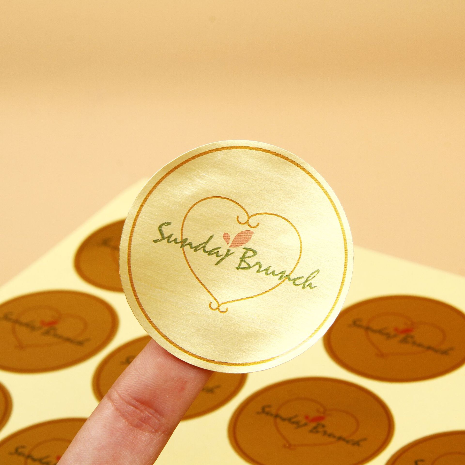 烫金哑光面感 pvc牛皮纸不干胶标签贴纸定做二维码不干胶贴纸广告