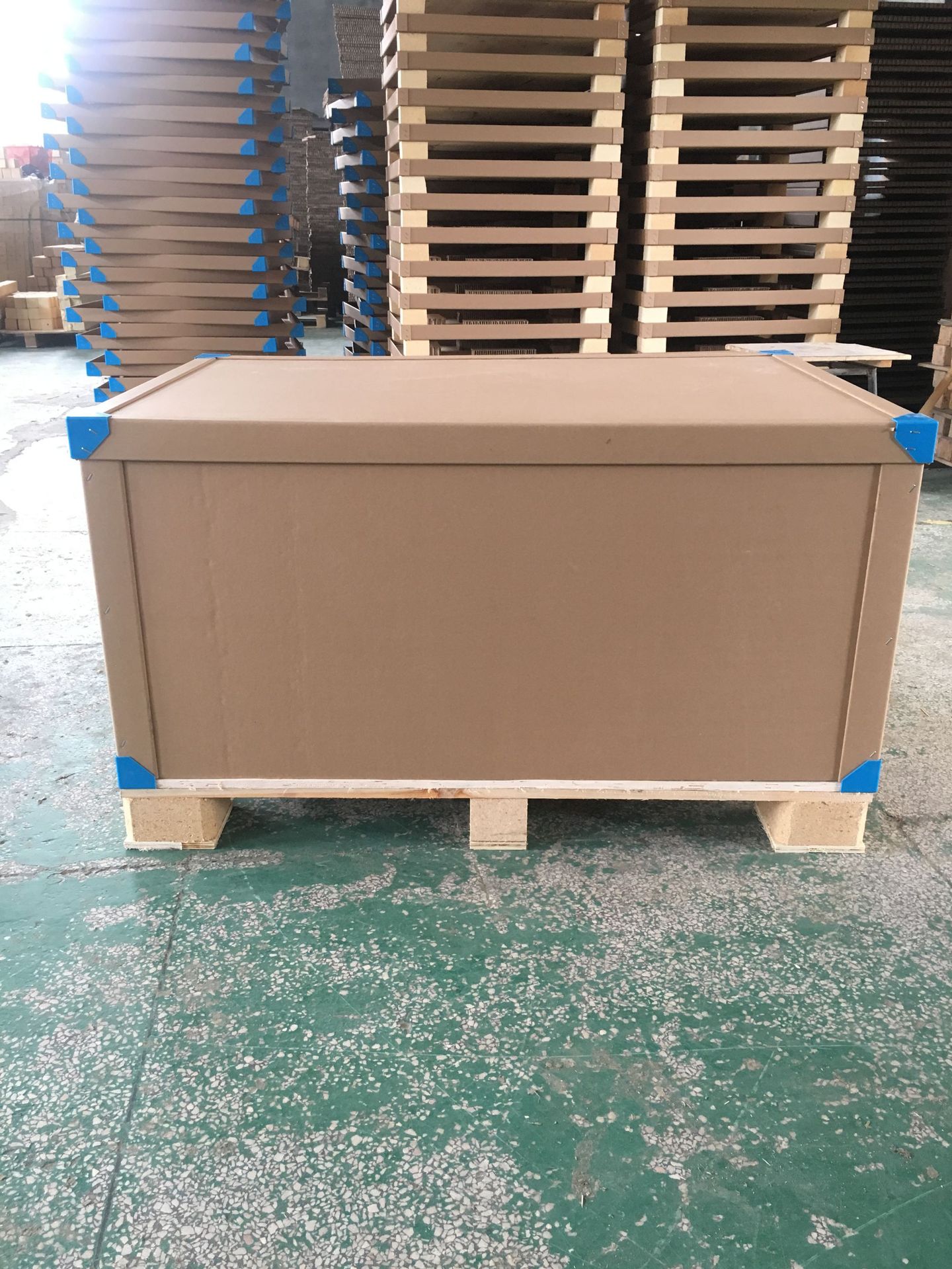 厂家直销蜂窝纸箱/纸箱/纸托盘/木箱/木托盘