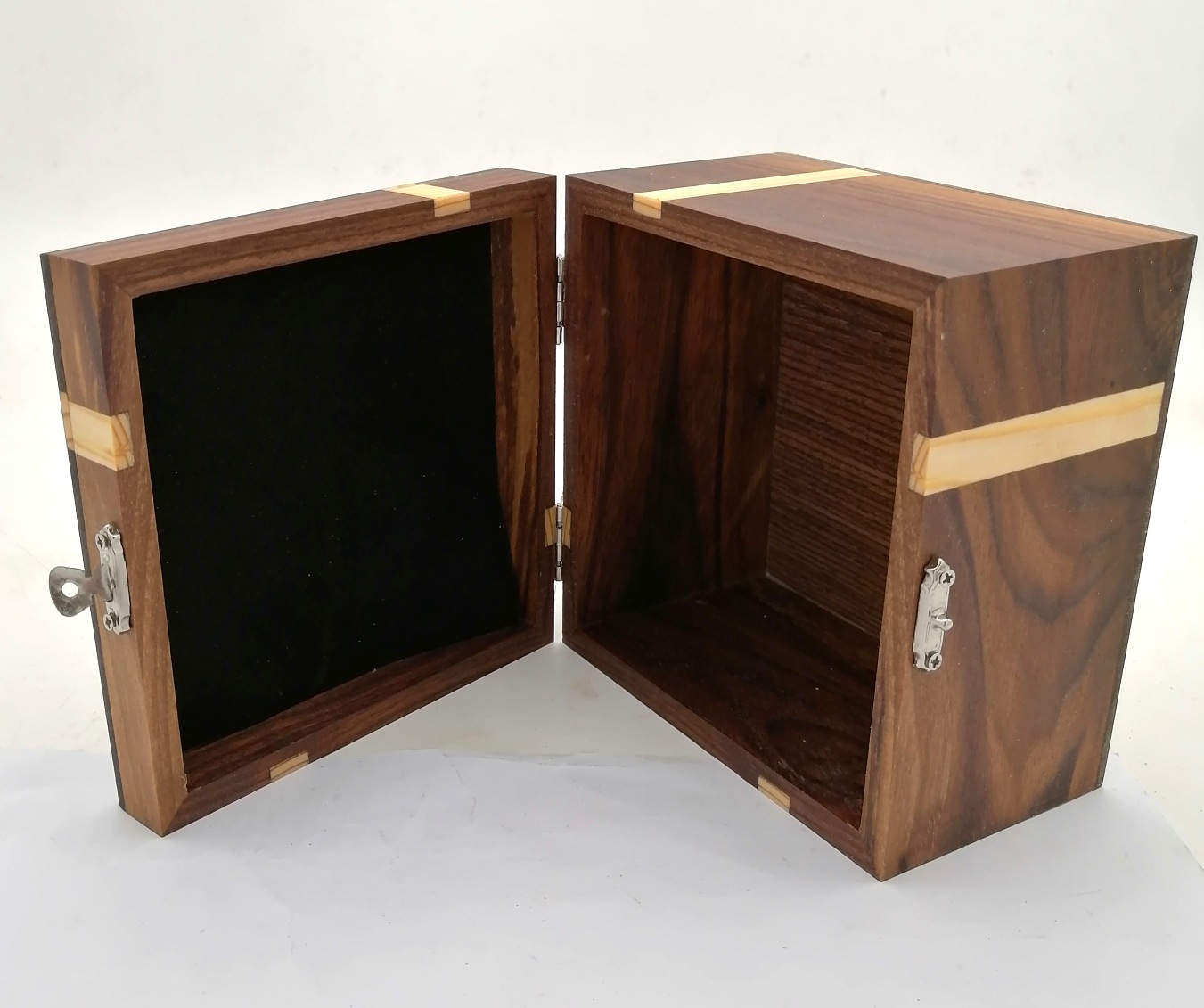 胡桃木首饰盒实木复古储物箱中国风收纳盒木质带锁木头化妆盒子