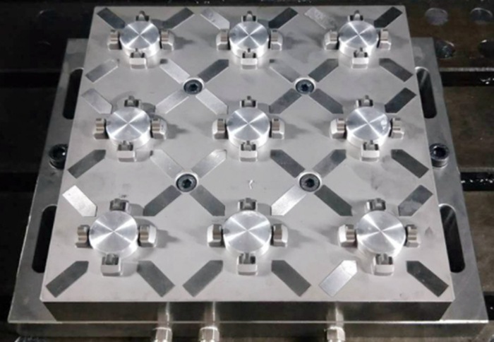 客户可以根据加工要求,象"搭积木"一样,快速拼装出各种类型的机床夹具