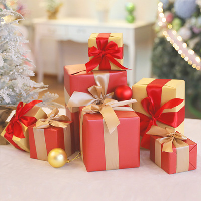 圣诞节装饰礼盒堆头圣诞礼物盒礼品盒圣诞树商场橱窗场景布置摆件