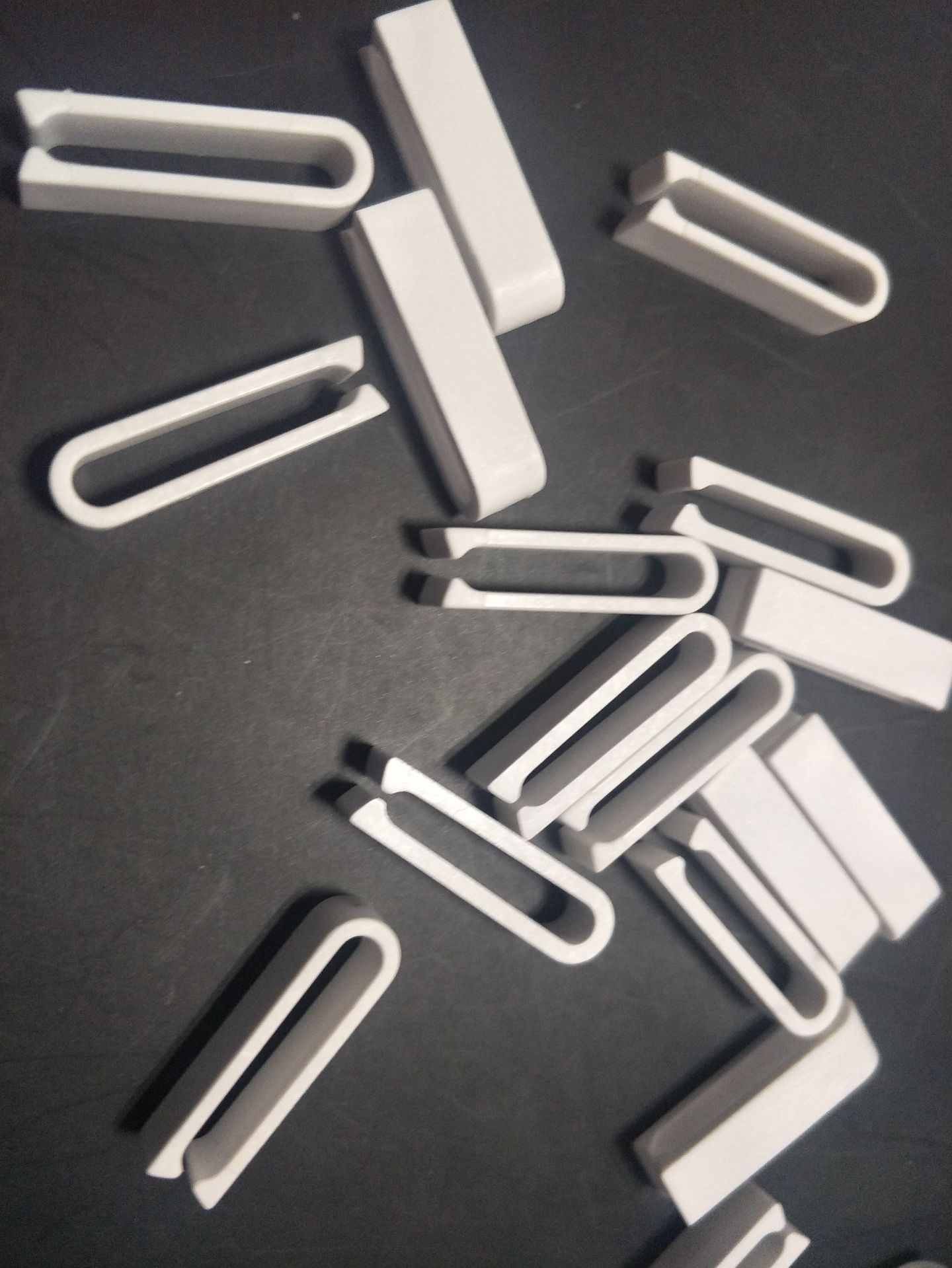 数据线白色线夹opp 线材线夹 压线卡 线扣 u o 型卡