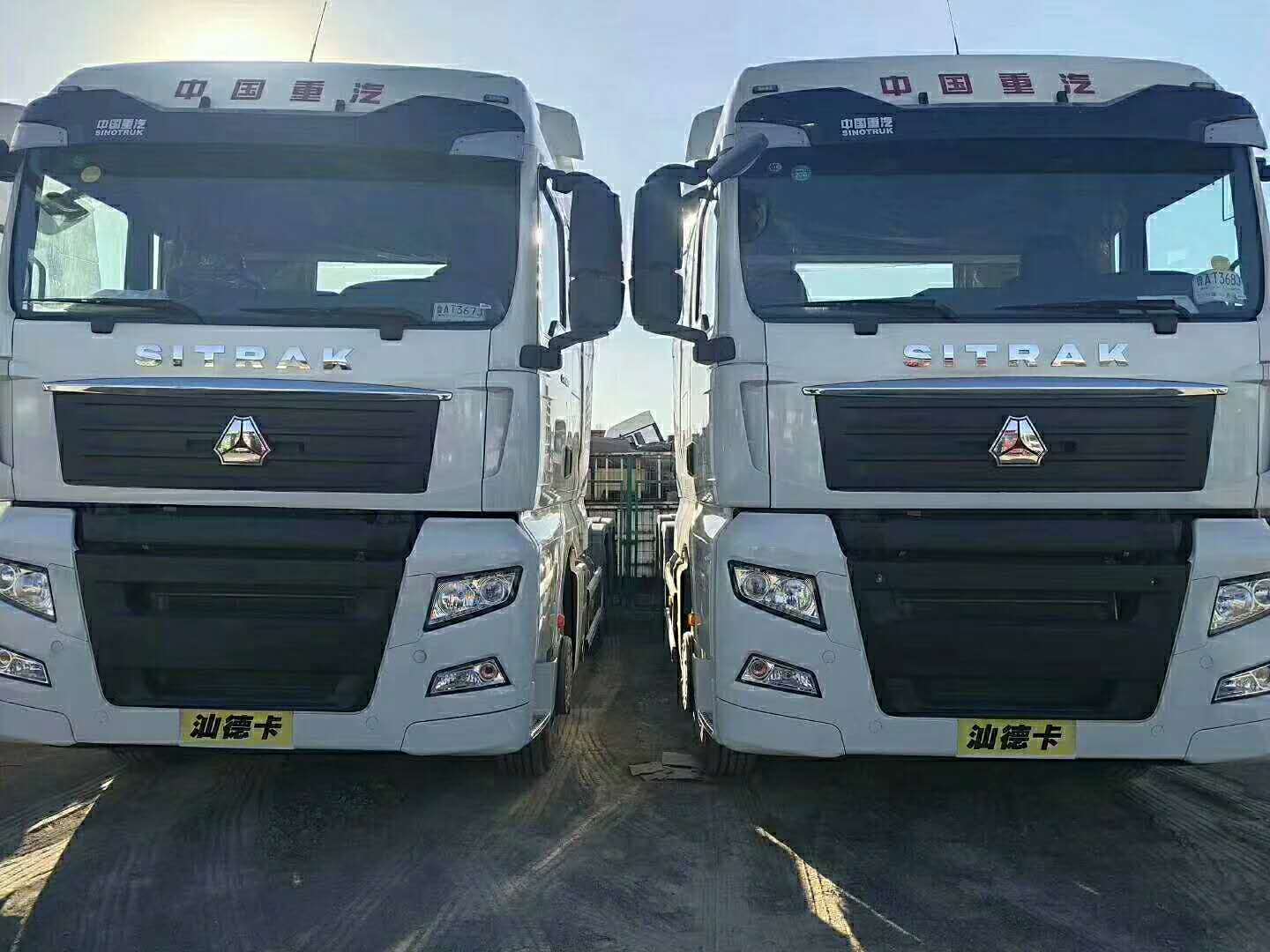 高顶6×4汕德卡c7h国五曼机480马力18954176896