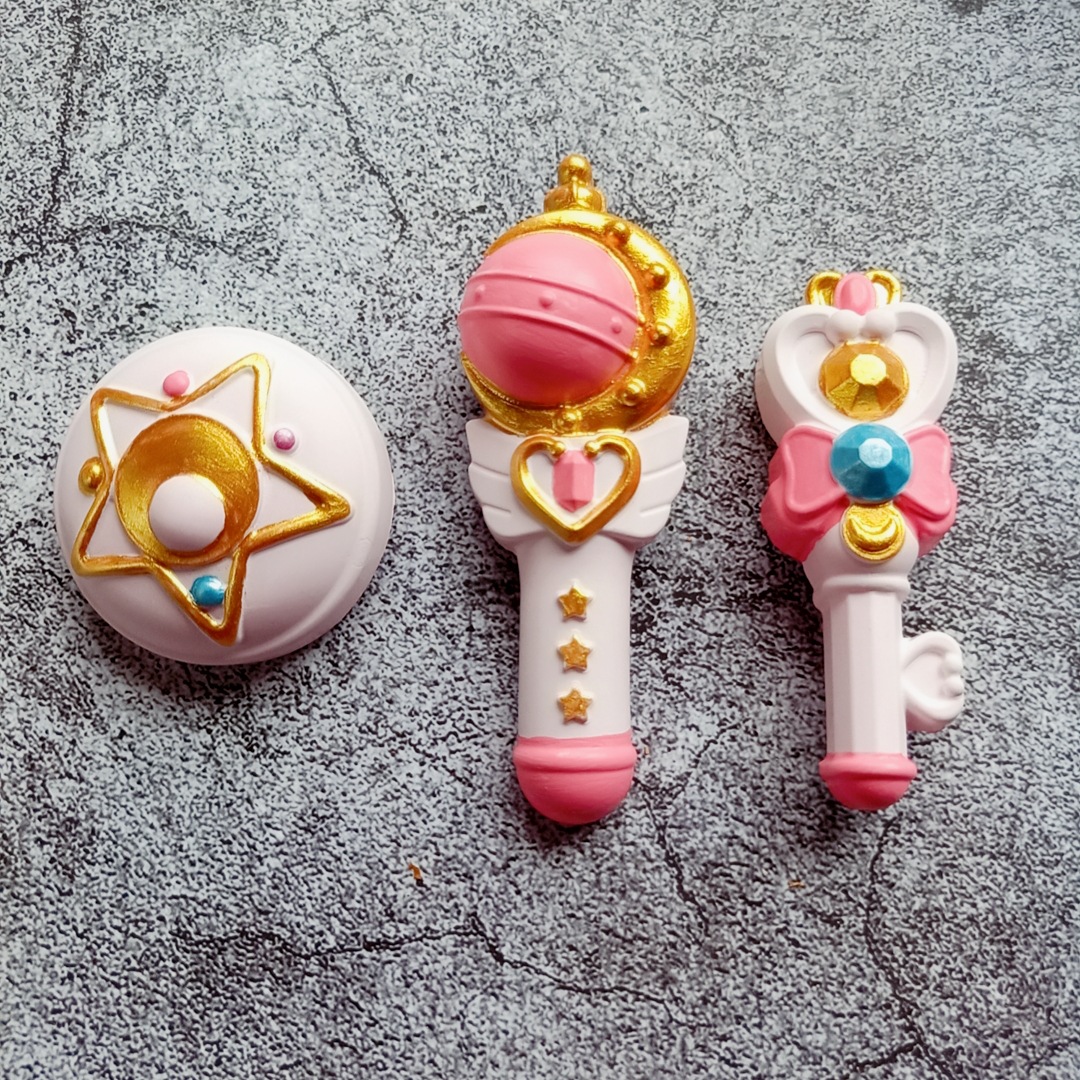 抖音爆款车内装饰美少女战士魔法棒汽车香水风口夹车载摆件香薰石