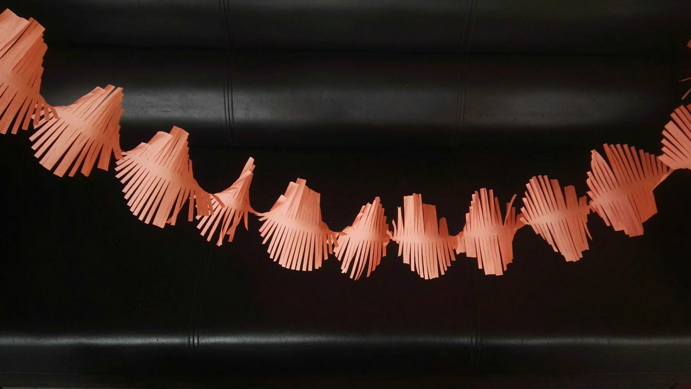 彩色皱纹纸七彩婚庆装饰纸拉花情人节纸拉花多色皱纹彩带加工定做