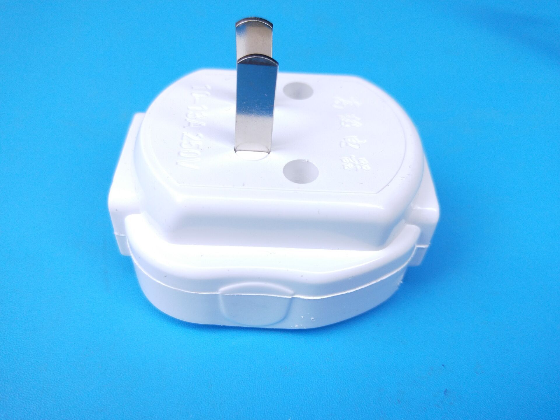 转换器10a转16a电源转换器插座空调取暖器专用转换二插头转16a