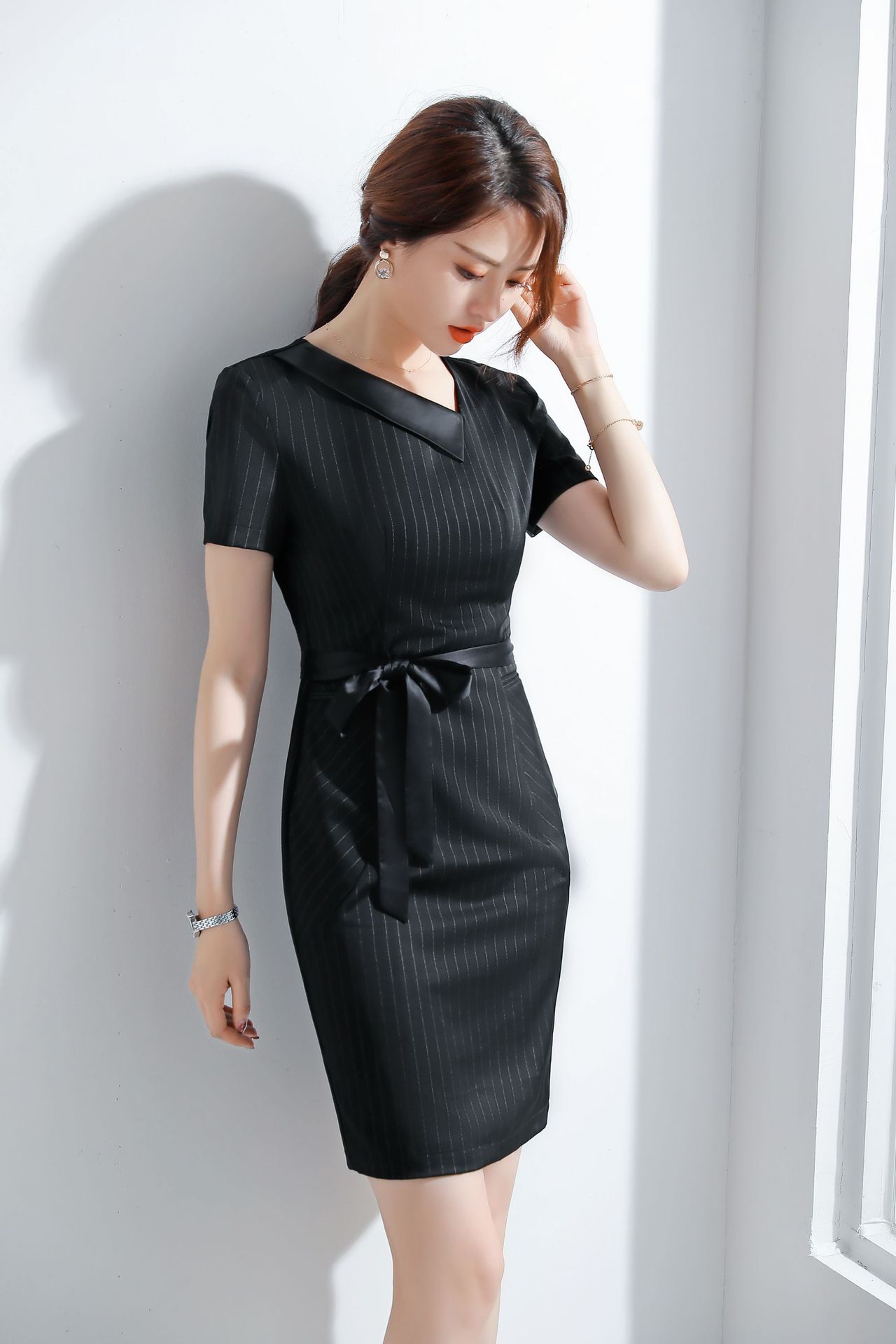 幼儿老师职业连衣裙夏新款女短袖中款2019条纹收腰套裙工作服