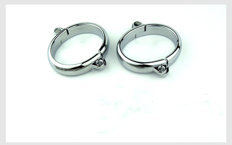 商品描述年龄成年规格女用手铐 锁2把 链子,女用脚铐