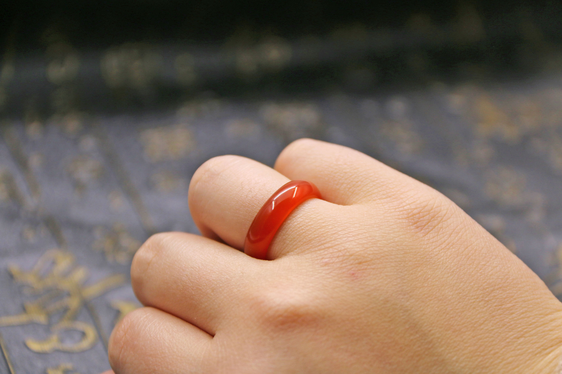 红玛瑙戒指水晶玉髓扳指南红尾戒饰品情侣玉指环男女珠宝批发礼品