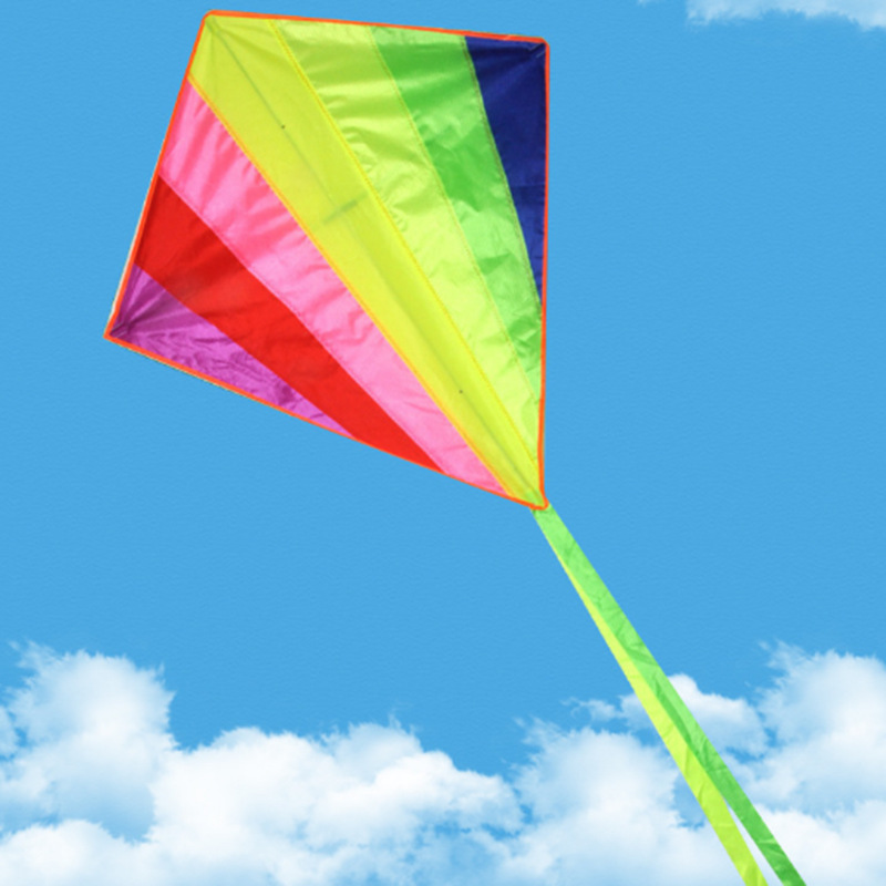 潍坊风筝批发新款七彩菱形微风易飞