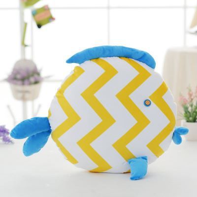 对嘴鱼亲吻鱼亲嘴鱼抱枕靠垫接吻鱼抱枕靠枕一对情侣抱枕