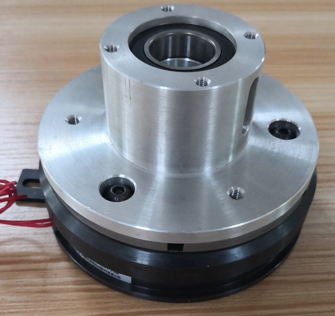 专业生产电磁离合器轴承导坐链轮电磁离合器单板电磁离合器24v