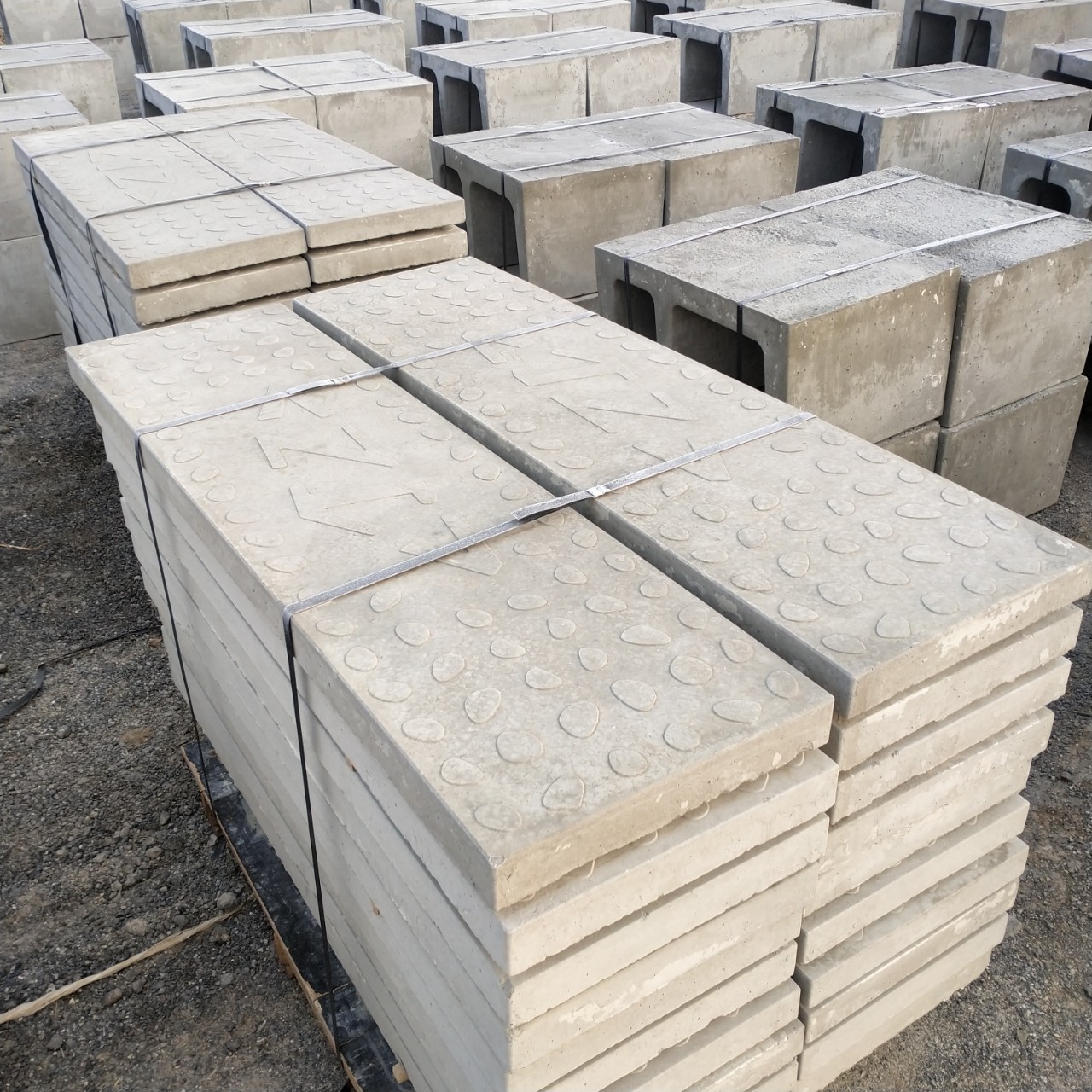 电缆沟水泥盖板混凝土电力包角铁盖板河北厂家坚持供应