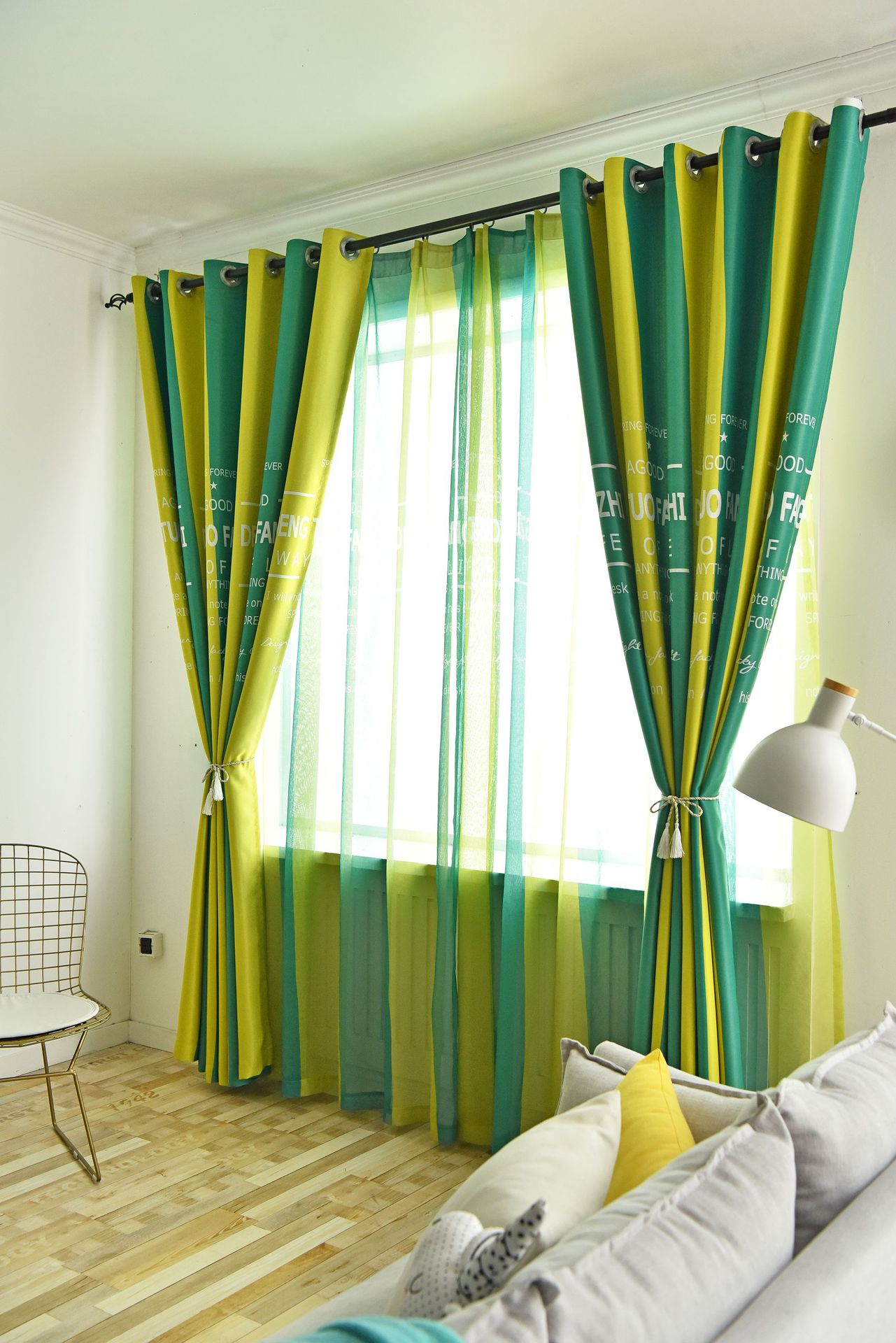 北欧ins现代简约风格彩条英文字母客厅卧室成品个性遮光窗帘