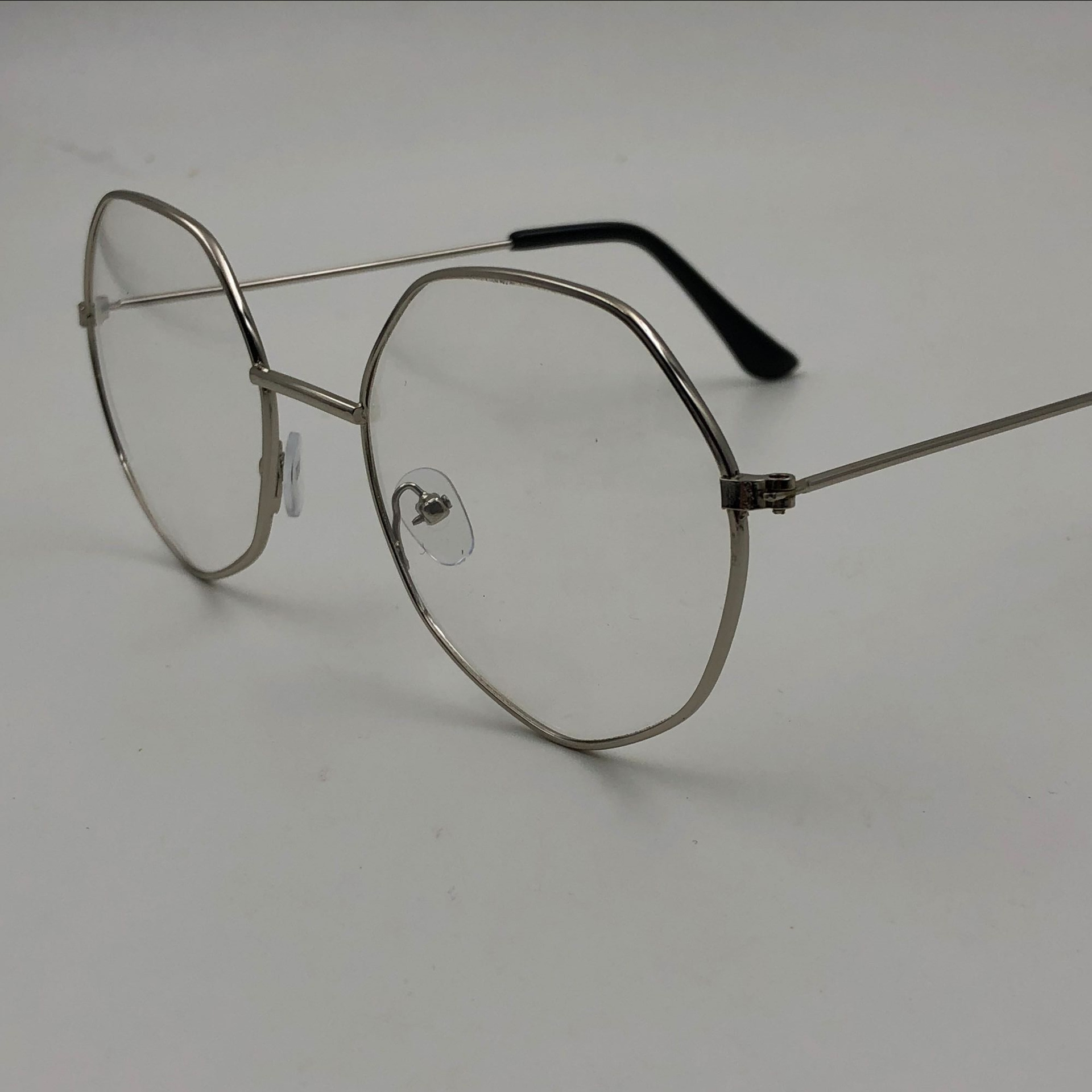 七角眼镜银框 (1).png