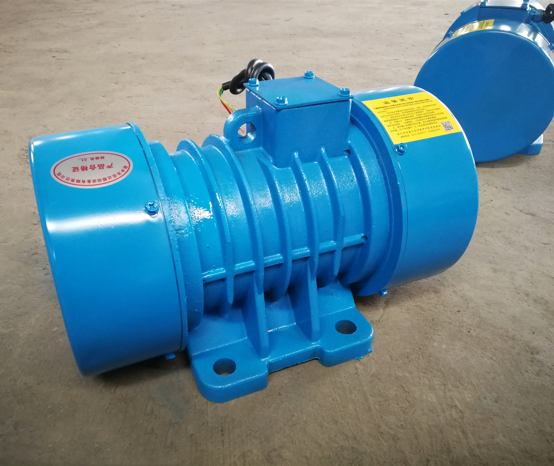 vb32246振动电机380v工业振动马达震动器振动筛给料机用振打电机