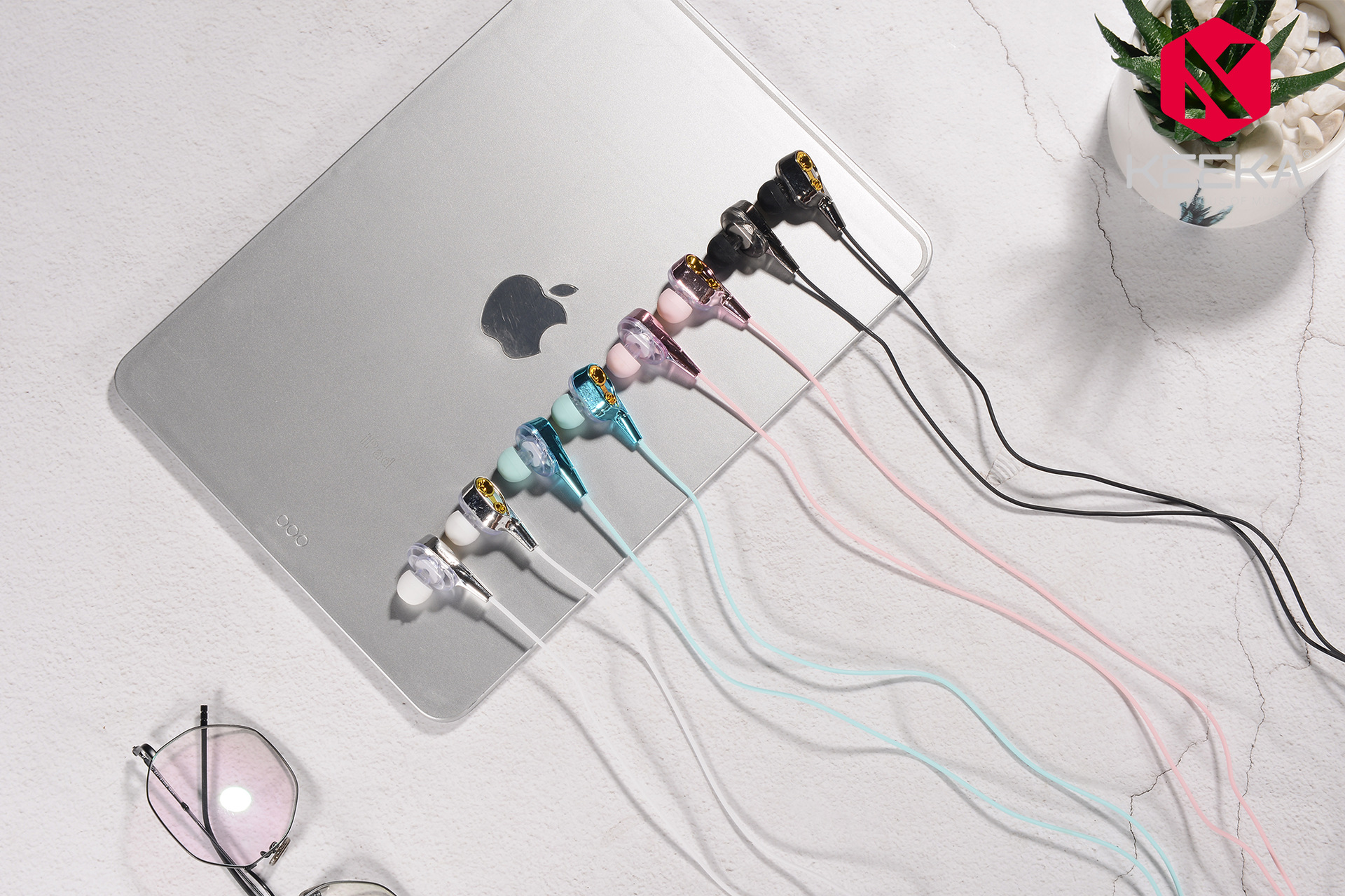 keeka奇卡手机线控耳机重低音直插电脑pc耳麦入耳式运动耳机热销