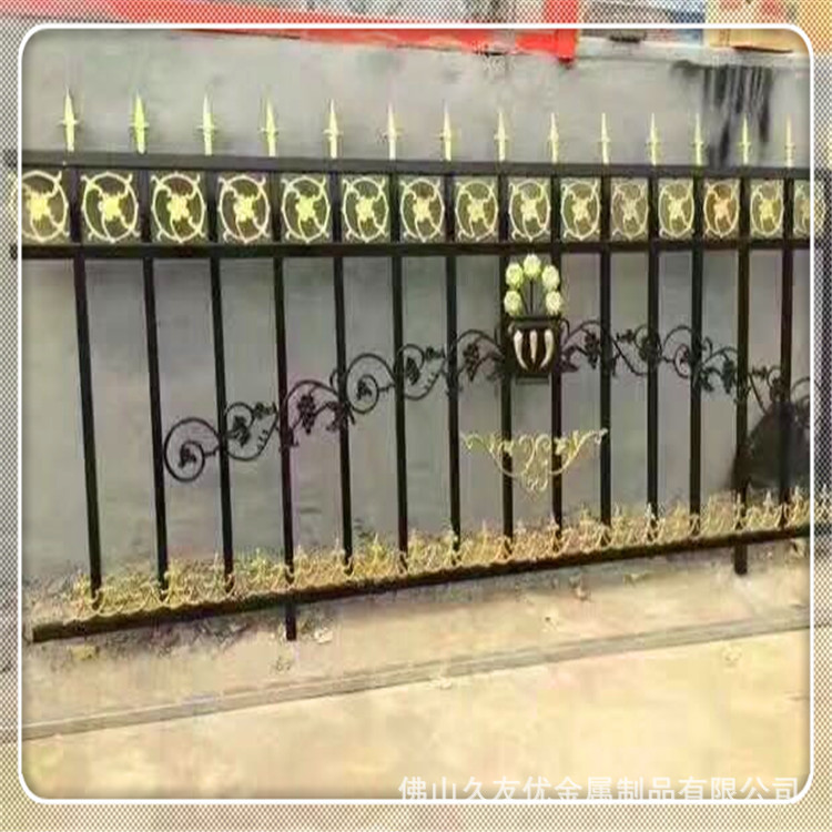 弧形围栏别墅铁栅栏门铁艺栏杆防盗网双反头锌钢护栏带尖头围挡