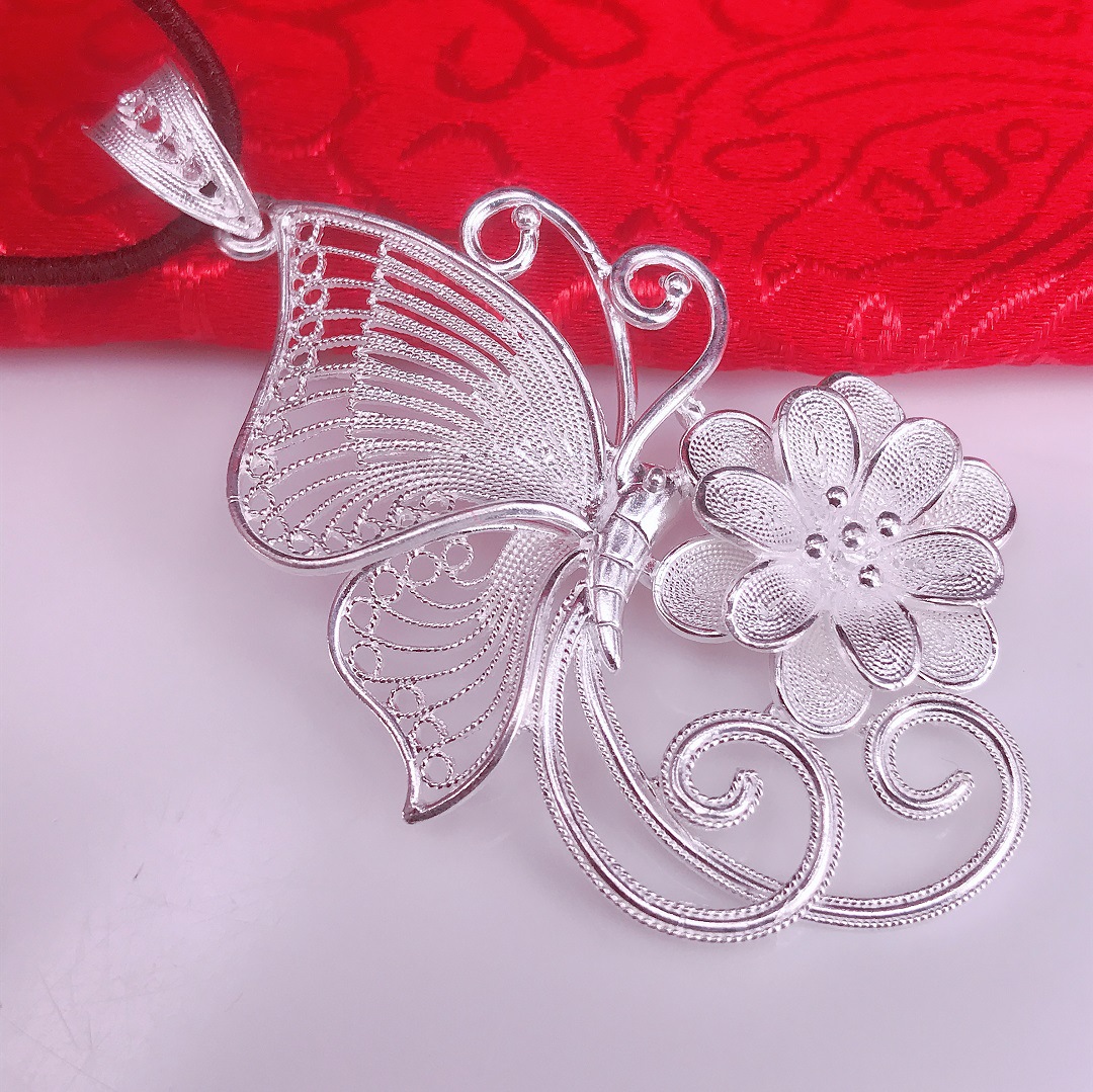 原创手工足银s999纯银蝶恋花吊坠蝴蝶花蝴蝶毛衣链送礼物厂家直销