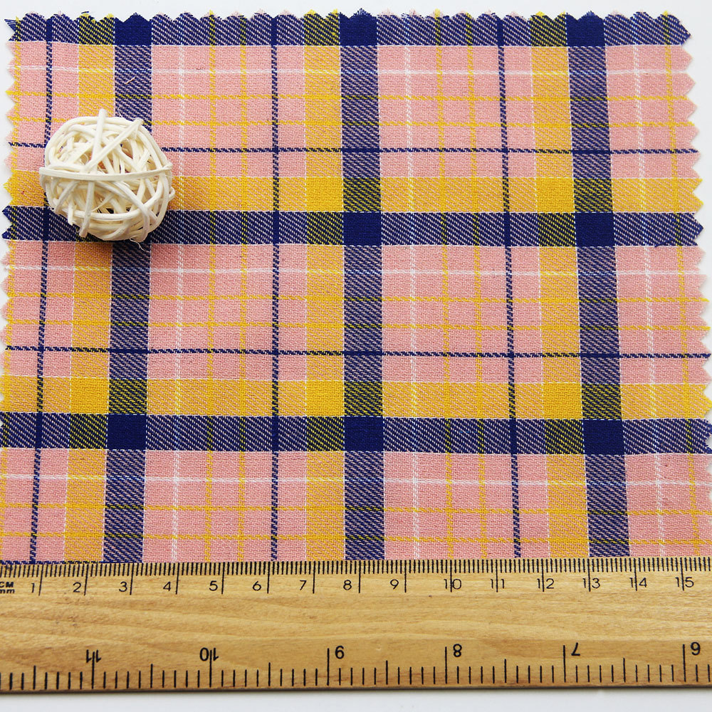 2020新时尚苏格兰风格格子布斜纹纯棉色织面料 校服面料 现货供应