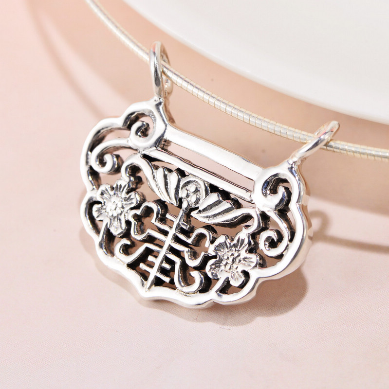 小黑银饰s925纯银民族风长命锁银锁吊坠女士复古莲花挂件毛衣链