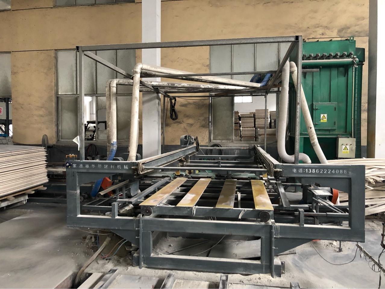 全国销售厂家批发全自动数控四边锯防火板保温板木工板切板机