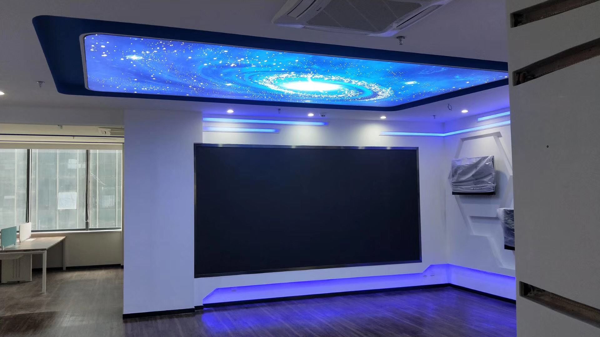 室内小间距led屏p1.875高清全彩电子显示屏监控led大屏幕