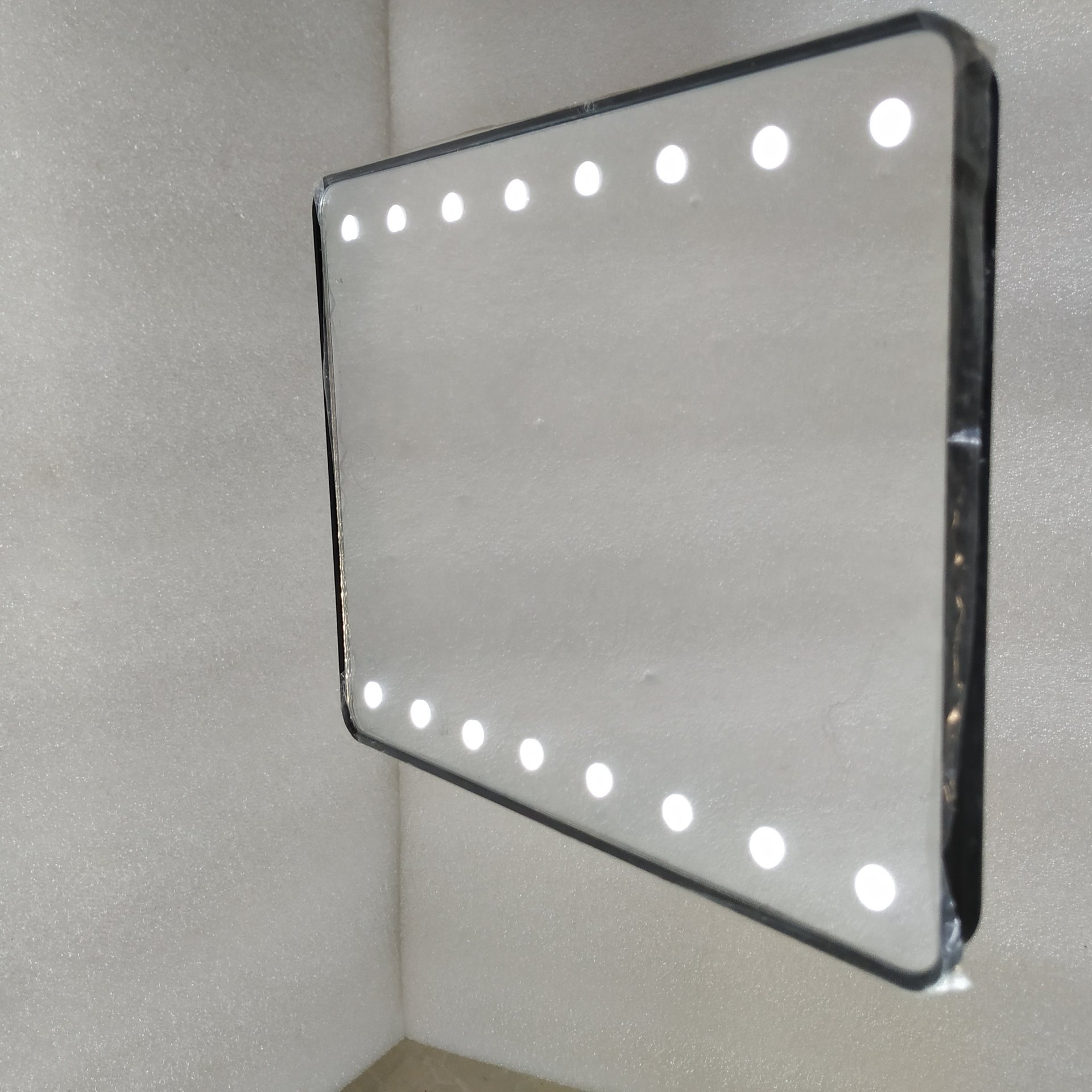 新款led镜子灯时尚潮萌led化妆镜台灯触摸感应美妆补光灯镜子灯