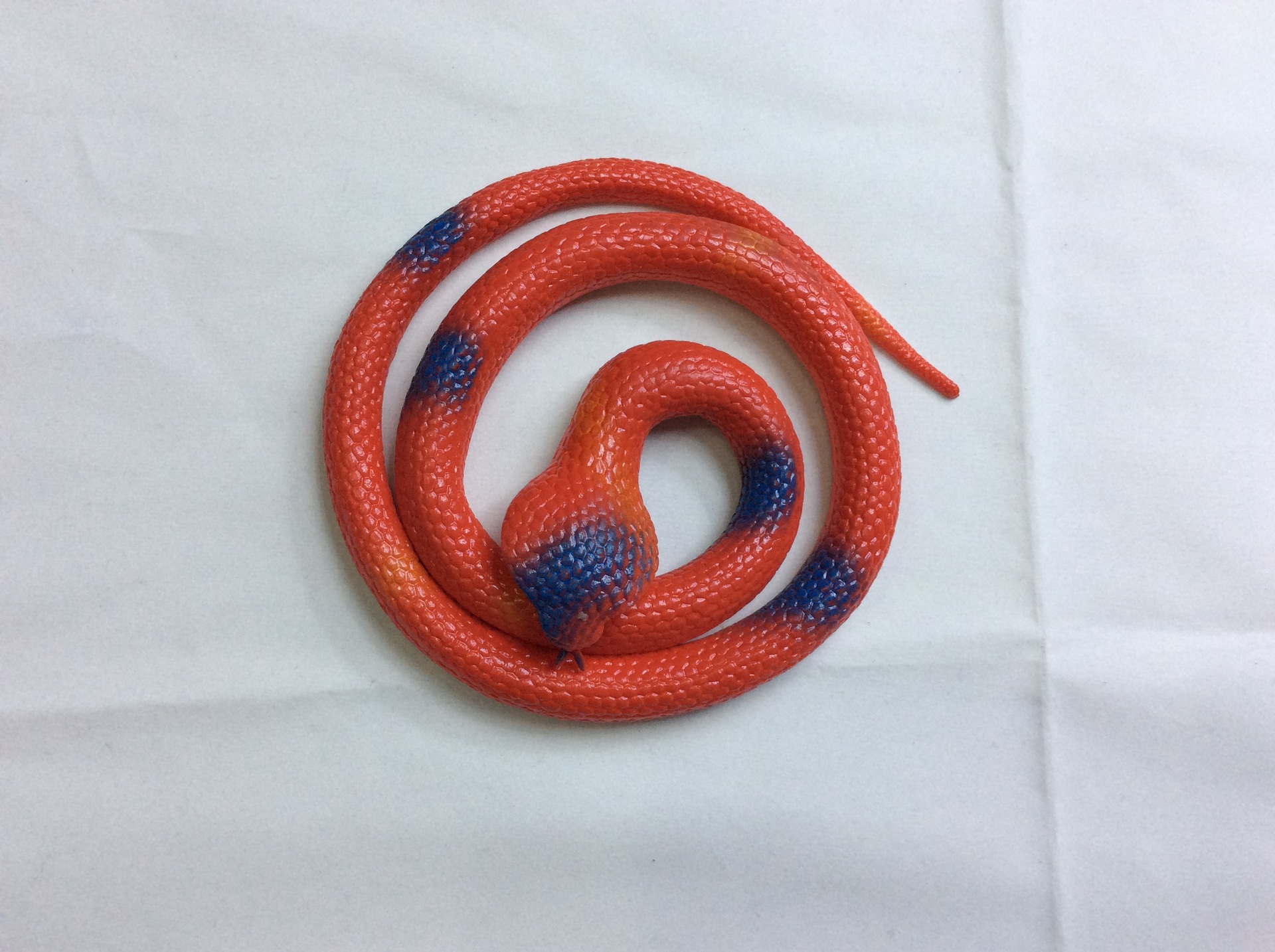 整人新奇特玩具假蛇70cm蛇 古怪仿真软胶蛇 万圣节整人玩具眼镜蛇