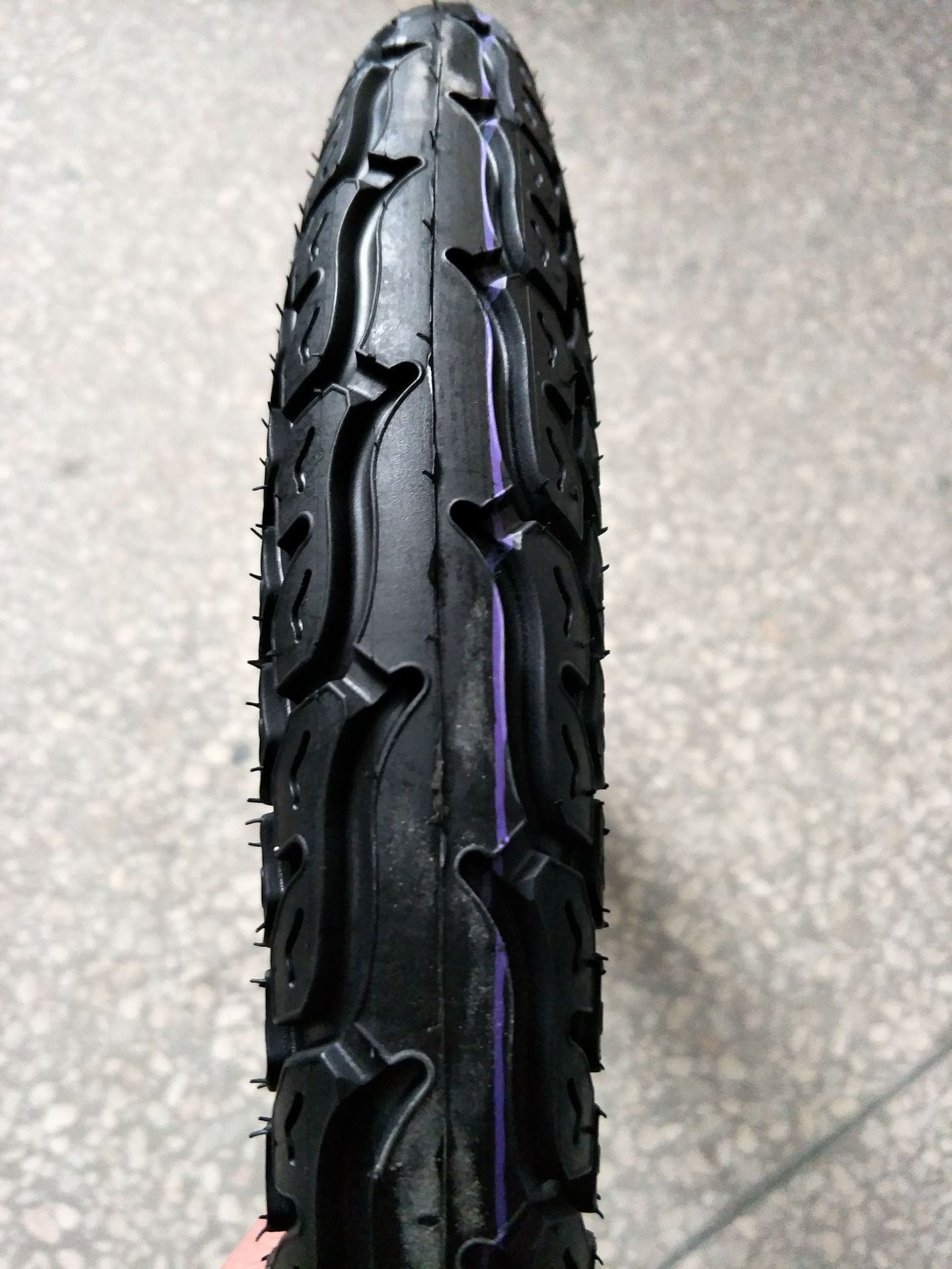 16寸2.125 /2.50电瓶车外胎