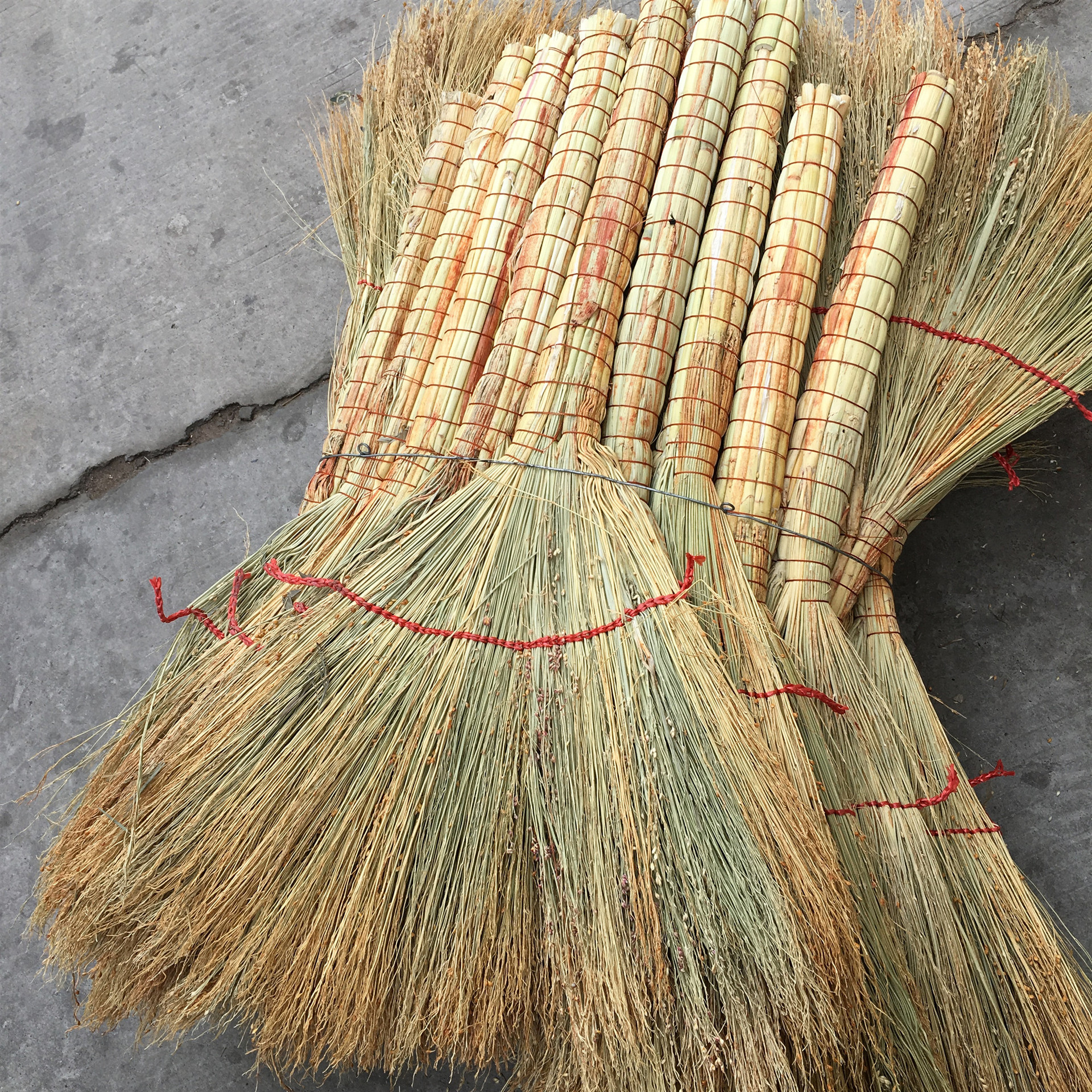 供应金丝苗扫把金丝苗笤帚大扫帚高粱扫把脱壳高粱笤帚不带种