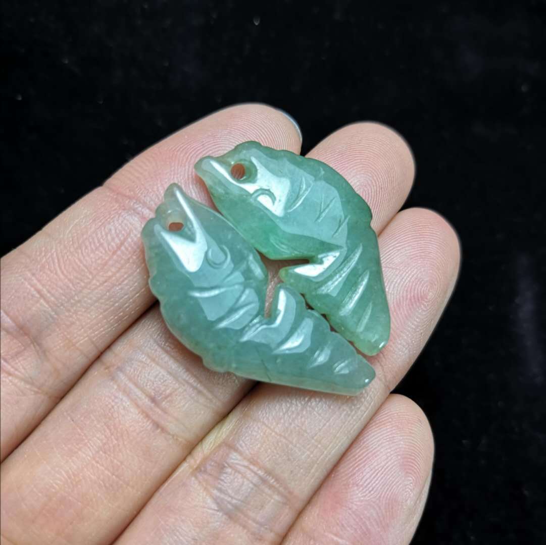 天然缅甸翡翠a货金鱼 手工diy翡翠小鱼儿挂件 冰润小锦鲤吊坠批发