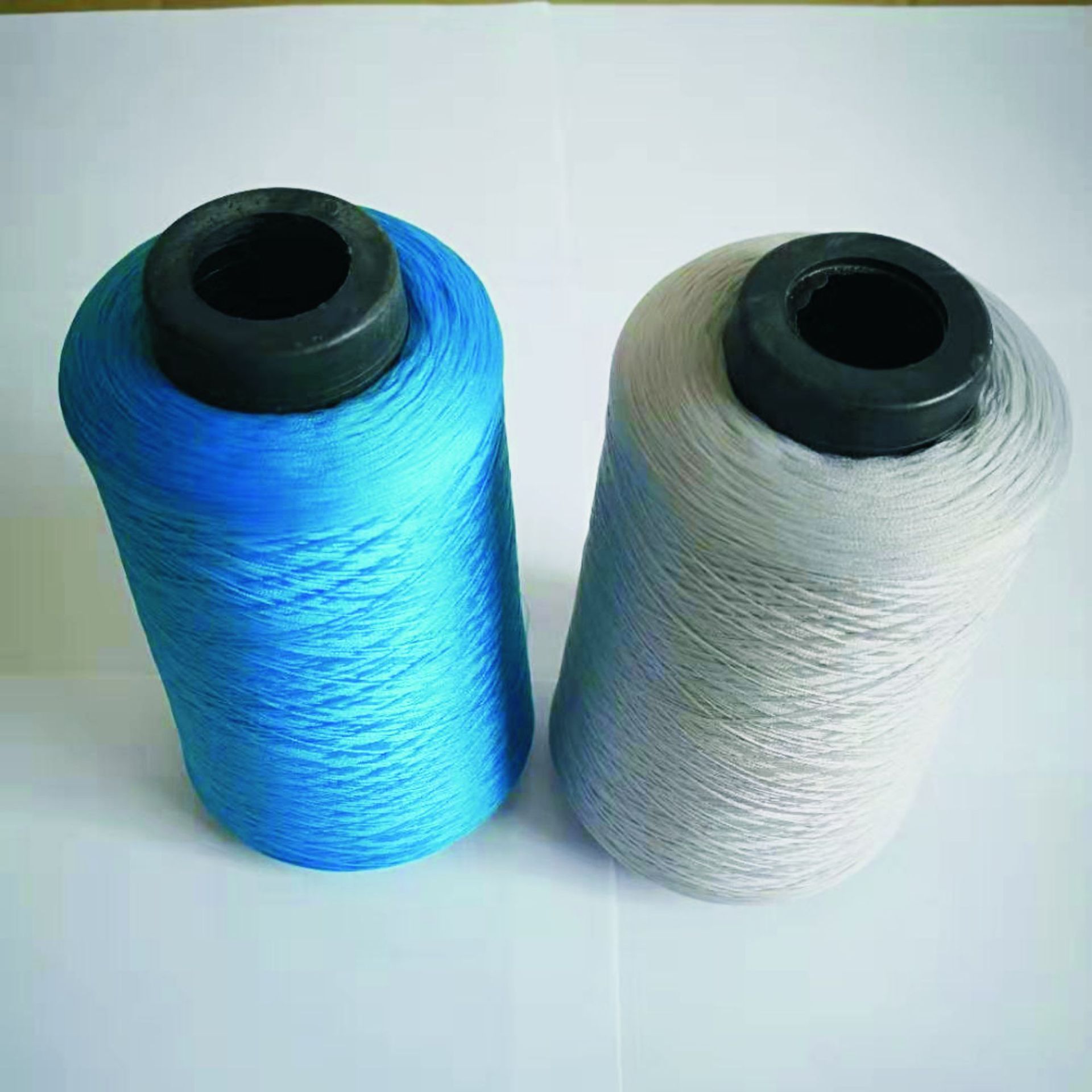 150d涤纶低弹丝拷边线弹力锁边线码边线打边线 300克一卷