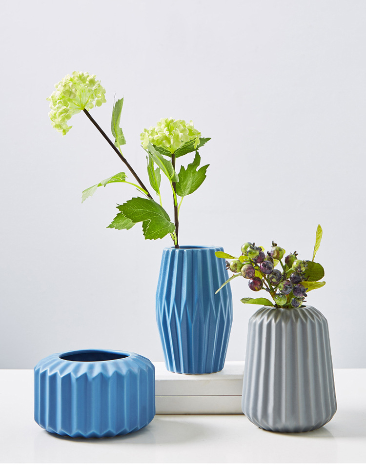 北欧现代简约陶瓷折纸花瓶摆件主题餐厅奶咖店桌上装饰品插花摆设