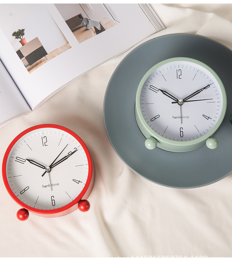 创意简约时间金属闹钟男女学生用床头懒人闹钟静音走时夜灯铃声大