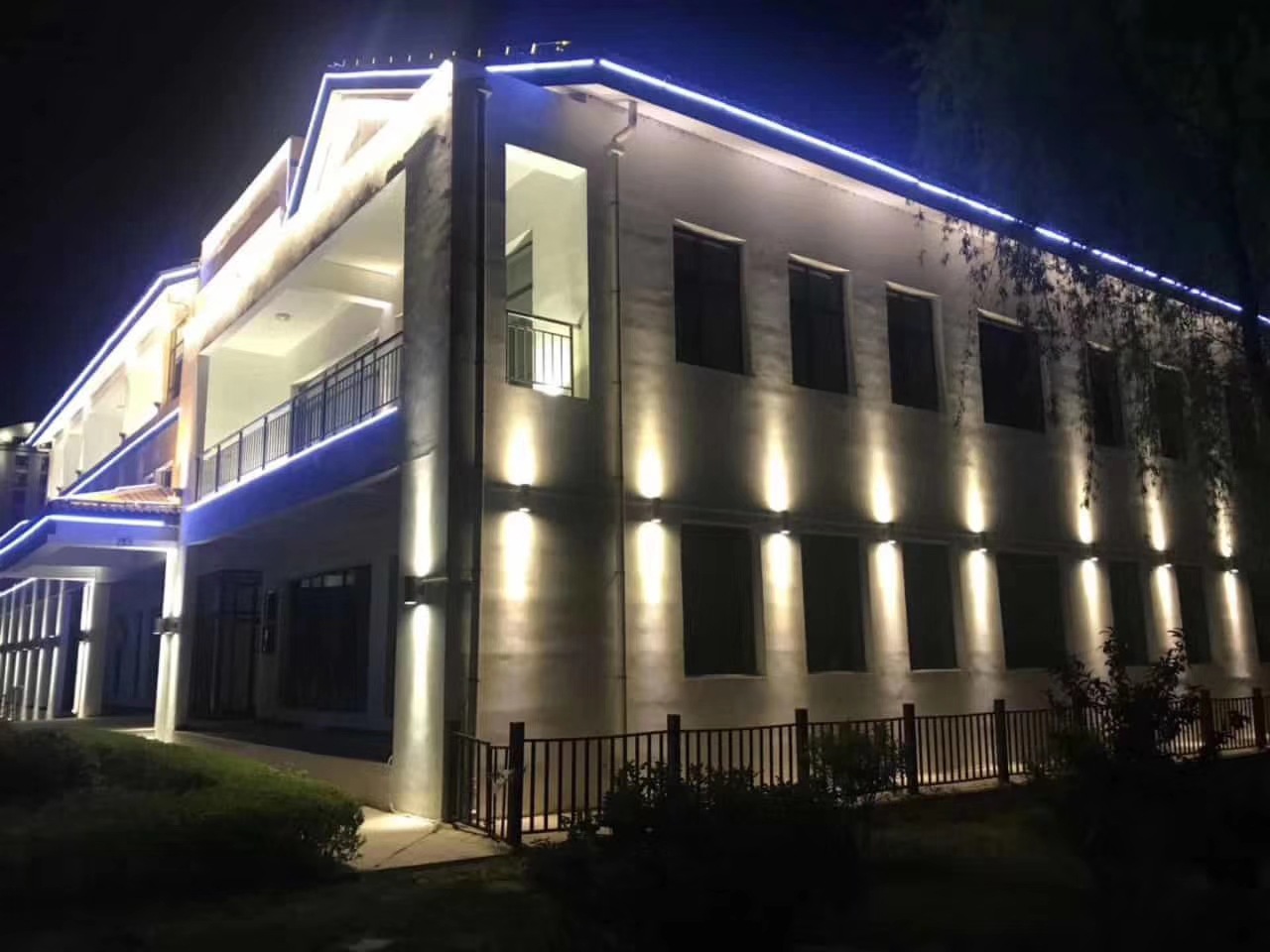 建筑楼体柱体亮化壁灯5w10w20wcob上下照壁灯cob单头壁灯led壁灯