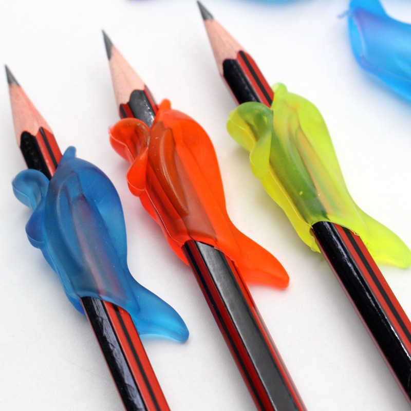 批发握笔器散装透明彩色小海豚硅胶笔套小学生儿童握笔矫正器文具