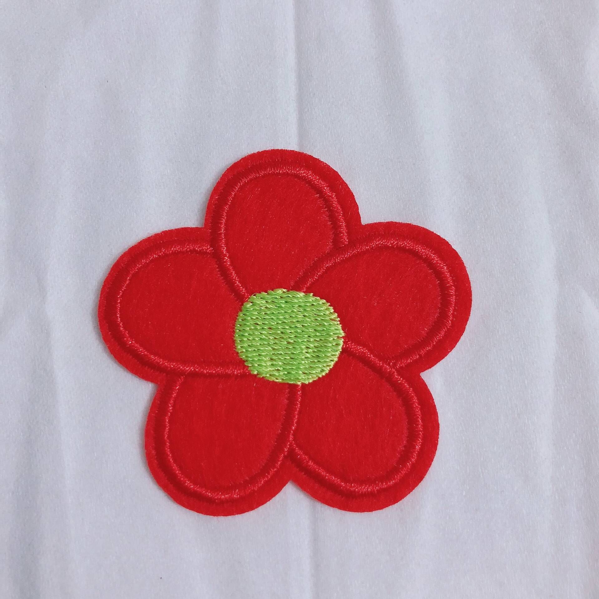 厂家直销 可爱糖果色五叶花多色组合 衣服补丁装饰diy 刺绣布贴-阿里