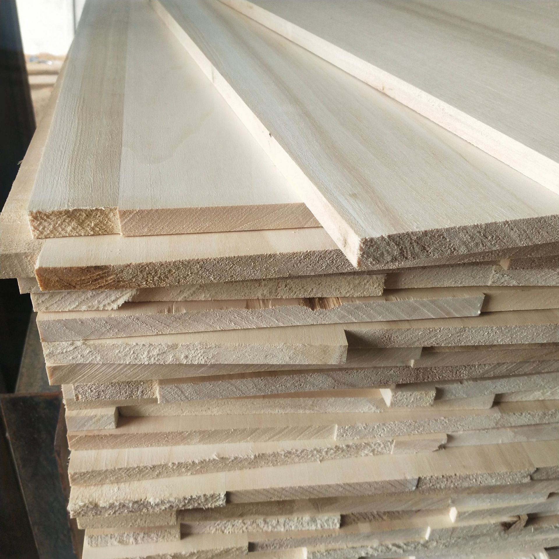 厂家供应杨木拼板杨木指接板杨木滑雪板木质拼板木板材尺寸可定制