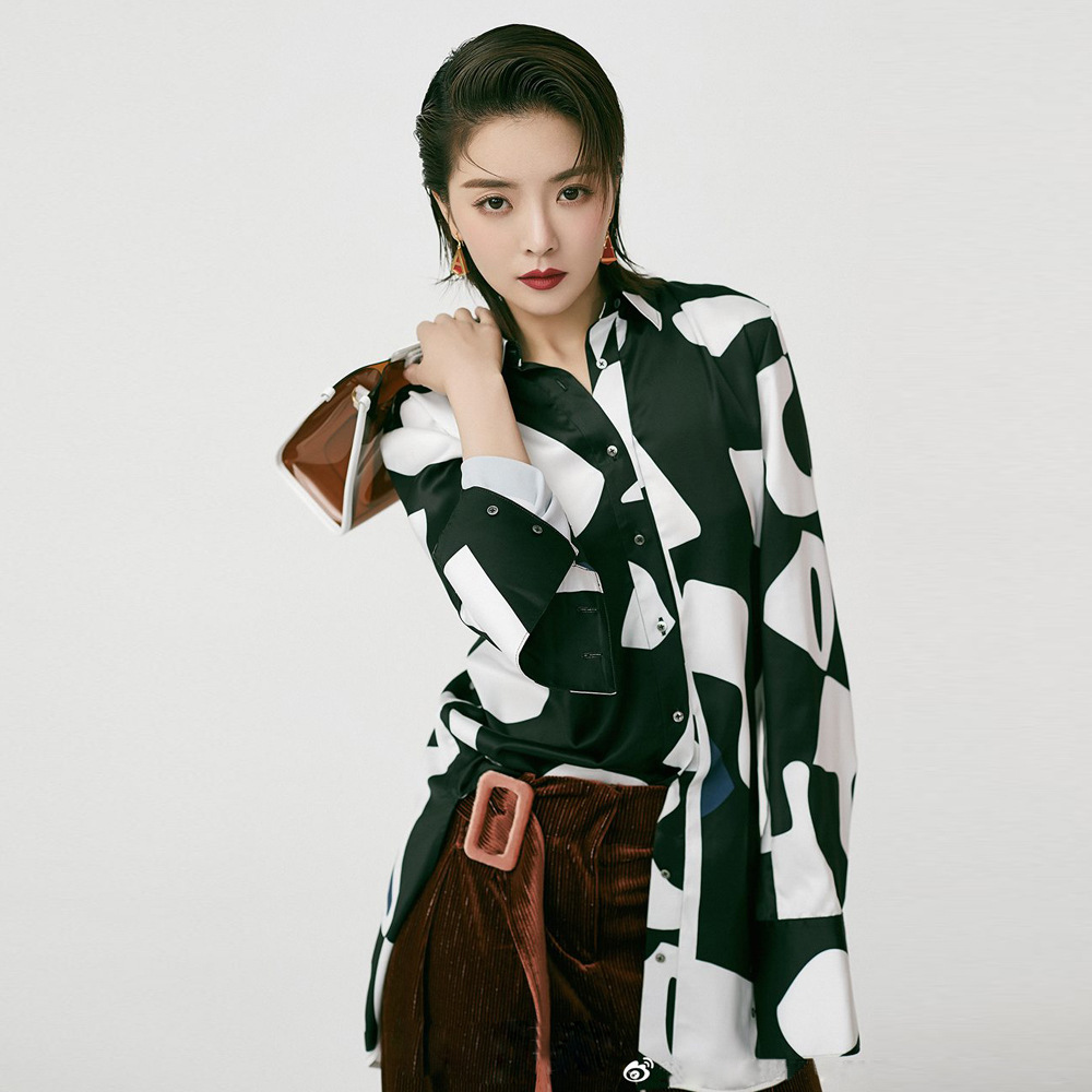 欧美风19春夏季外贸新款女装种丹妮同款翻领长袖几何印花百搭衬衫