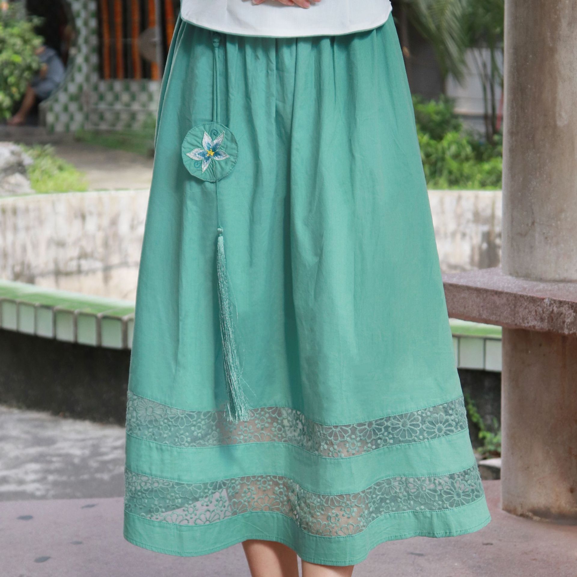 中国风女装批发刺绣民族风绣花古装流苏休闲长裙复古半身裙