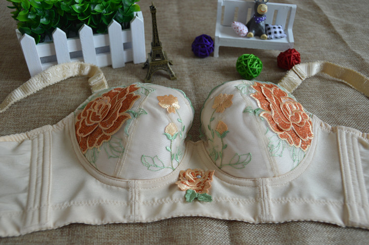 新3d立体花朵刺绣记忆钢圈调整型文胸 有钢薄款聚拢内衣 一件代发